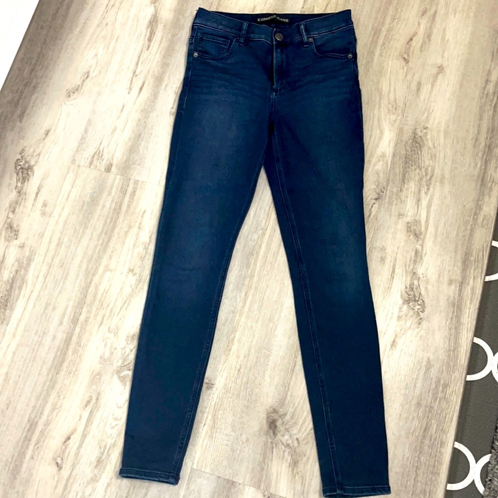Express High Waisted super soft jean
